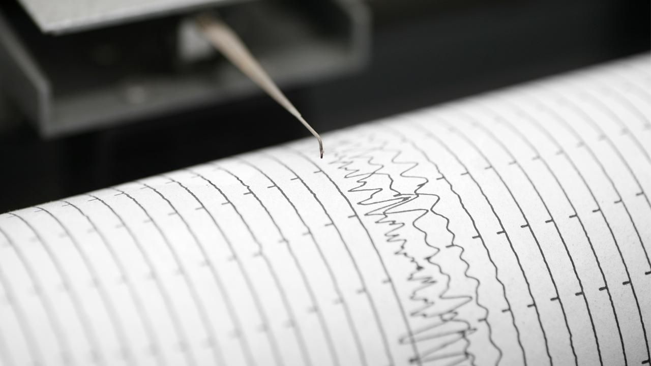 İzmir'de 5,1 büyüklüğünde deprem meydana geldi
