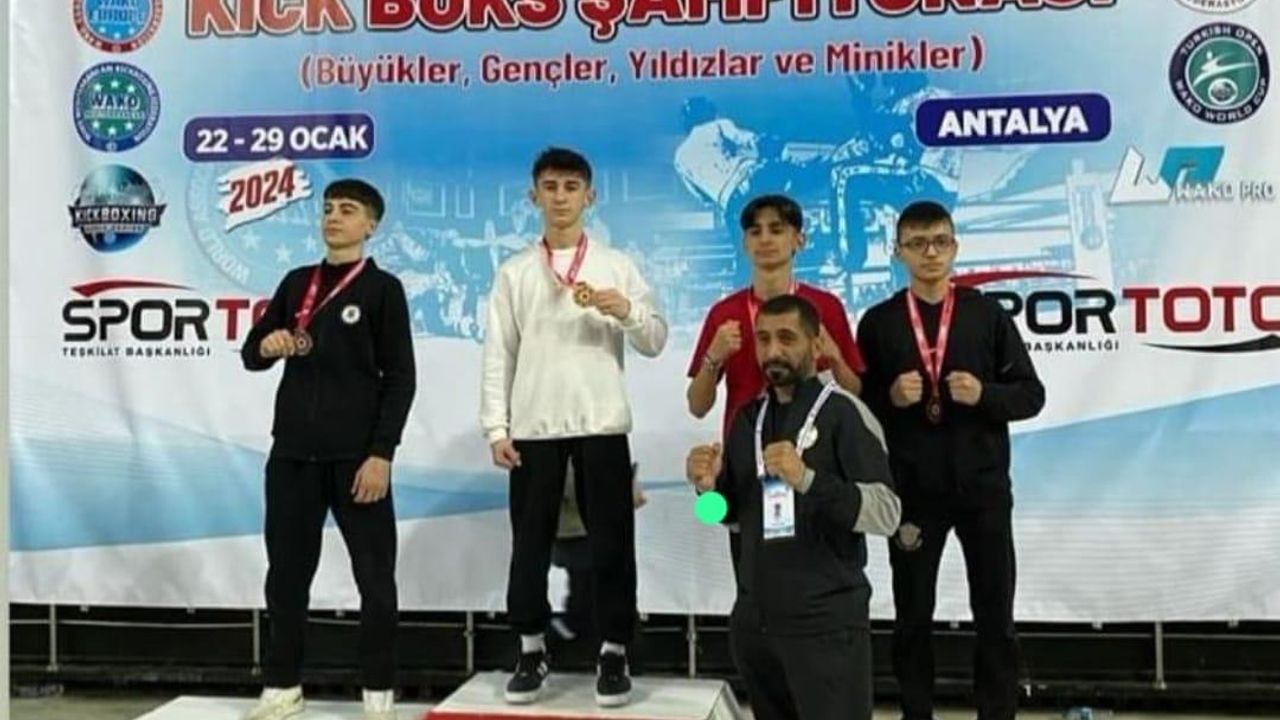 Kastamonulu Hamza Eren, Türkiye Kick Boks şampiyonu oldu