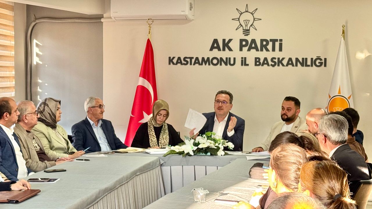 AK Parti Kastamonu’da haftalık toplantılar yapıldı