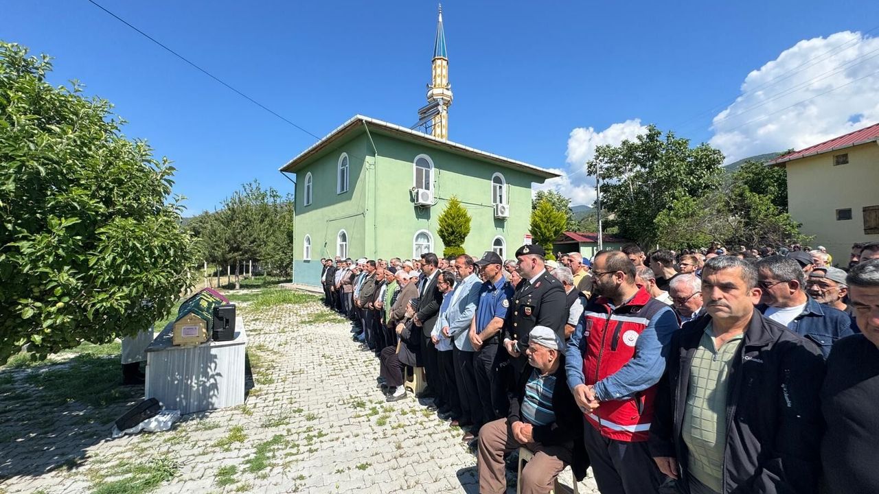 Kastamonu'da hüzünlü veda: Şehit annesine son göre