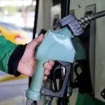 Benzine bir zam daha geliyor: Pazartesi tabelalar değişecek