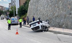 Otomobil takla attı Ölümden döndüler!