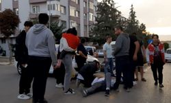 Otomobille motosiklet çarpıştı: 1 yaralı