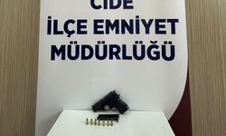 Cide'de ruhsatsız tabanca yakalandı