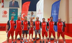 KÜ Voleybol takımından çifte madalya!