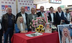 Kastamonulu Yazar Aydın'ın Ankara'daki imza gününe yoğun ilgi