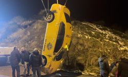 Buzlu yolda korkutan kaza: Yaralılar var