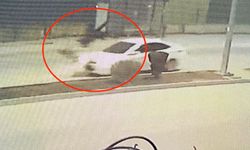 Kastamonu'da yaşlı kadın ve torununa otomobilin çarptığı kaza anı KAMERADA!
