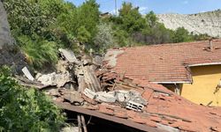 Karabük'te korkutan heyelan: Evler boşaltıldı