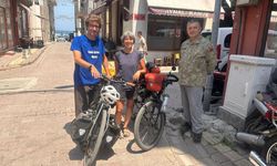4 bin kilometre pedal çeviren Fransız çift İnebolu'ya ulaştı