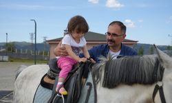 Kastamonu'daki Atlı Terapi çocuklara şifa ve umut oluyor