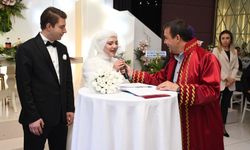 Melisa ve Emre Atakhan çifti evlendi…