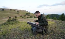 Kastamonu'nun güzelliklerini kanun nağmeleri ile tanıtıyor