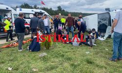 Kastamonu'da öğrenci servisi ile tır çarpıştı!