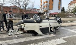 Kastamonu'da feci kaza! Takla atan araçtaki 2 kişi yaralandı