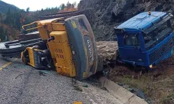 Kastamonu'da ekskavatör devrildi, operatör yaralandı