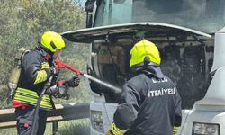 TEM’de alev alan tır, erken müdahaleyle söndürüldü