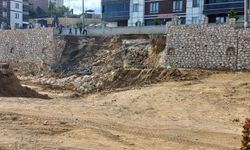 Candaroğulları Mahallesi’nde yol çökmesi tehlikesi: Altınyuva sakinleri endişeli