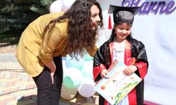 Kastamonu Belediyesi miniklerin karne sevincini paylaştı