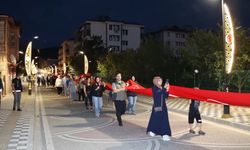 Cide’de 100 metrelik Türk Bayrağı açıldı