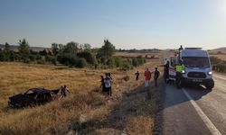 Kastamonu plakalı otomobil tarlaya uçtu! 1’i ağır 5 yaralı