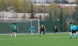 Cide Belediyespor ile Ormanspor yenişemedi: 1-1
