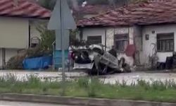 Amasya’da kontrolden çıkan otomobil takla attı