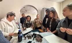 Kırgızlar taş baskı ve Kastamonu ahşabı ile tanıştı