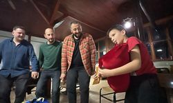 8 yaşındaki Ahmet tulumuyla kendine hayran bıraktı