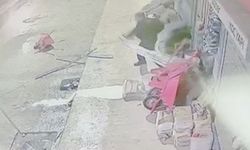 Çorum’da akılalmaz olay! Eline ne geçtiyse yola fırlattı