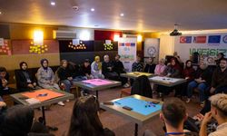 Gençlerin sosyal medya bağımlılığı araştırılıyor