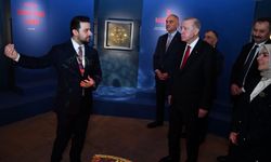 Kastamonulu hattat eserlerini Cumhurbaşkanı Erdoğan’a sundu