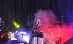 Şehr-i Dilara gecesinde salon doldu taştı