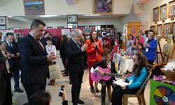 Bakan Yardımcısı Yelkenci Kastamonu'daki sergiyi gezdi