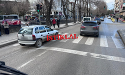 Barutçuoğlu AVM önünde trafik felç oldu