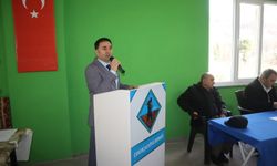 Çukurçal Derneği'nde Mevlüt Çelik güven tazeledi