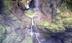 Cide'deki gizemli mağara doğaseverleri kendine çekiyor