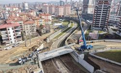 Karaçomak’ta yapımı süren köprüde yeni gelişme