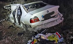 Otomobil şarampole devrildi: 4 yaralı