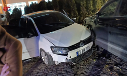 150 kilometre hızla Kastamonu plakalı araçla çarpıştı