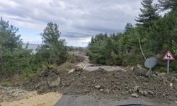 Karayolları güvenlik için Cide’de yolu kapattı