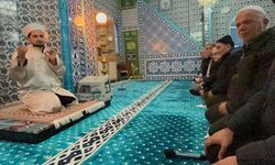 Camiden ‘Azdavaylı Safiye’ sesleri yükseldi, imam uyardı