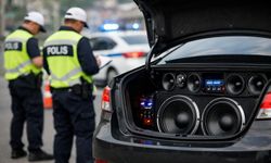 İnebolu’da modifiye ses sistemli araçlara ceza yağdı