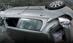 Takla atan araçta 2 kişi yaralandı