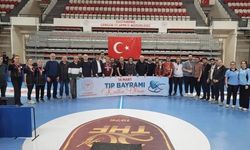 Kastamonu’da Tıp Bayramı’na özel masa tenisi turnuvası düzenlendi