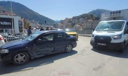 İnebolu’da köprü üzerinde kaza!