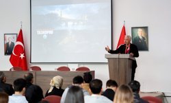 “7 Kemerli Bir Zaman Geçidi” filmi gençlerle buluştu