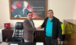 Herkese örnek oldu: Bulduğu altını sahibine ulaştırdı