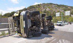 Devrilen tırın Kastamonulu sürücüsü hayatını kaybetti