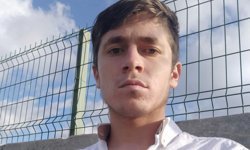 Cideli genç dua bekliyor